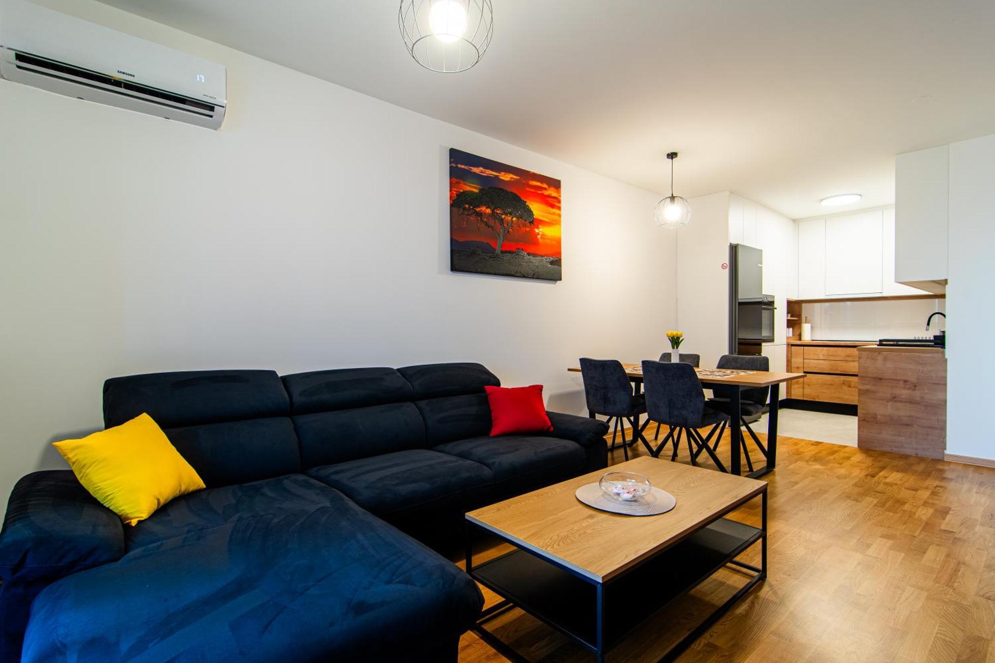 Apartment Flexible Selfcheckins 105 - - Parking - Loggia *